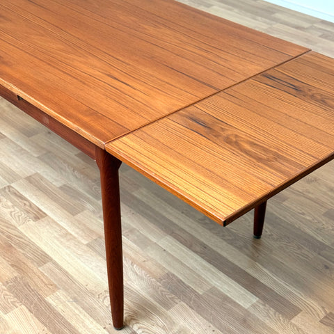 Dining table in teak, 1950s-60s, Denmark - Beyo Vintage