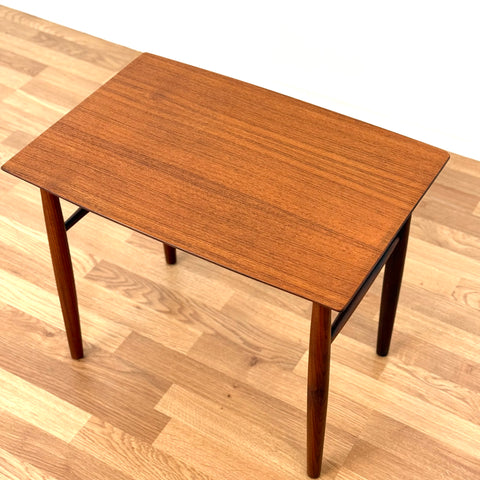 Side table in teak, 1950s-60s, Denmark - Beyo Vintage