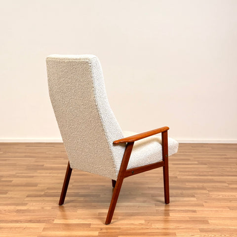 Armchair in bouclé & teak, 1950s-60s - Beyo Vintage
