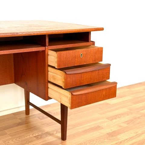 Writing desk in teak, 1950s-60s, Denmark - Beyo Vintage