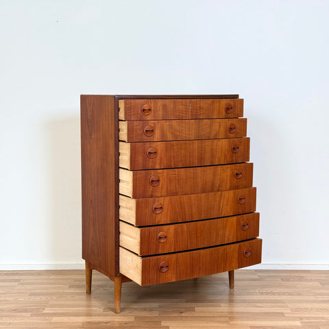 PRICE Chest of 7 drawers in teak, 1950s-60s, Denmark - Beyo Vintage