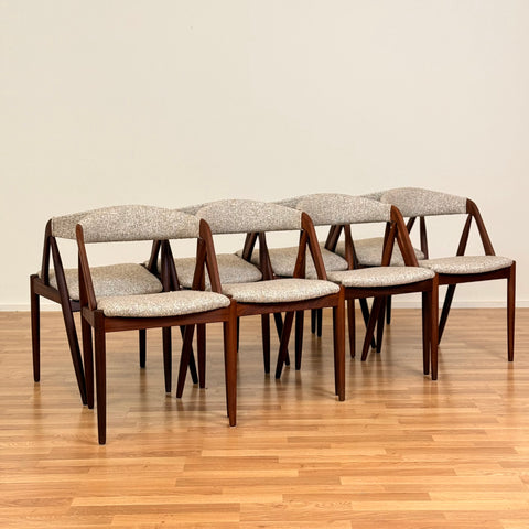 Set of 8 dining chairs in walnut by Kai Kristiansen, 1950s-60s, Denmark - Beyo Vintage