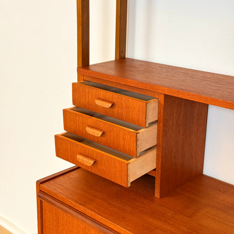 Bookshelf with pull-out desk in teak