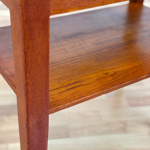 Side table in teak, 1950s-60s, Denmark - Beyo Vintage