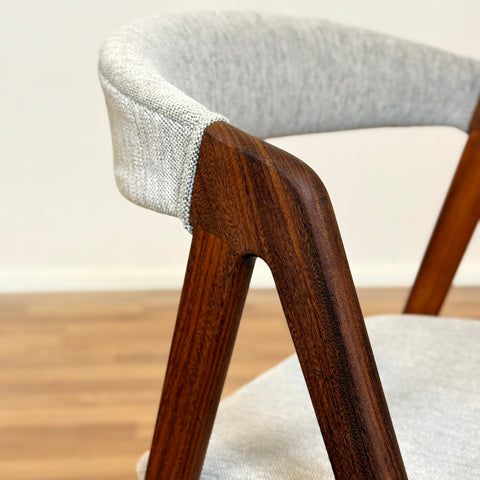 Set of 4 dining chairs in walnut, 1950s-60s, Denmark