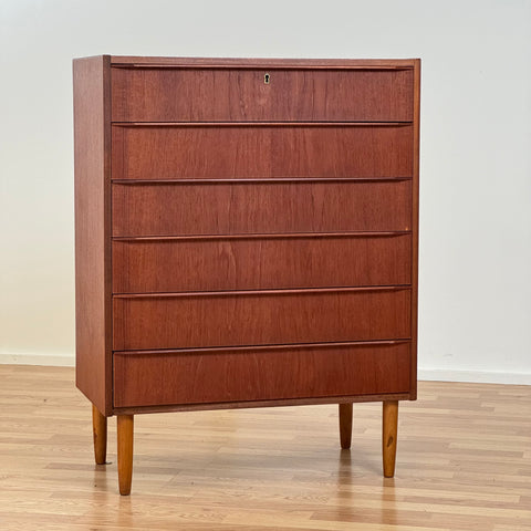 Danish teak chest of drawers, 1970s - Beyo Vintage