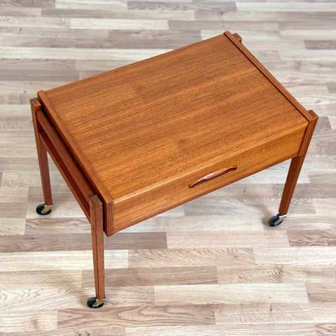 Side table / Sewing table in teak, 1950s-60s, Denmark - Beyo Vintage