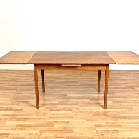 Dining table in oak, 1950s-60s, Denamark - Beyo Vintage