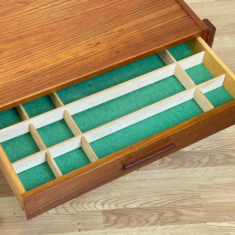 Danish teak side table with drawers on wheels, 1960s - Beyo Vintage