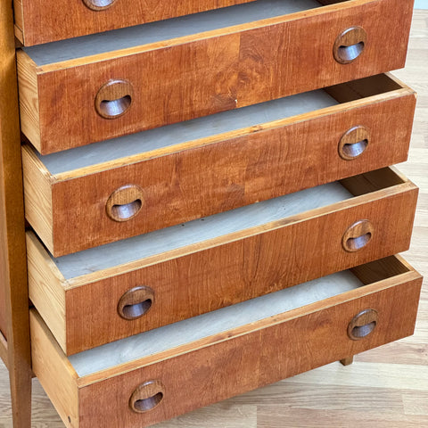Chest of drawers in teak, Denmark, 1950-60s. - Beyo Vintage