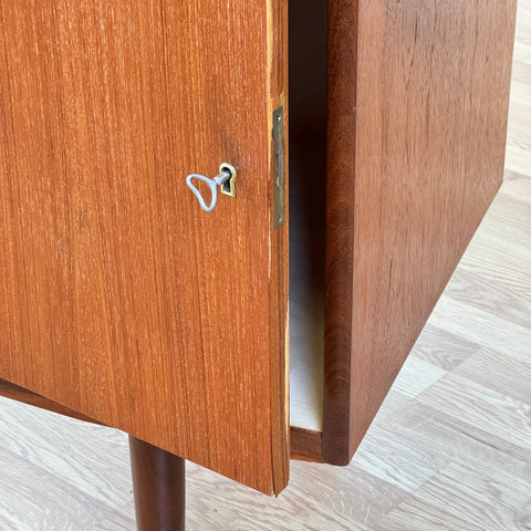 Writing desk in teak, Denmark, 1950s-60s. - Beyo Vintage