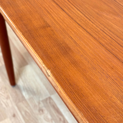 Dining table in teak, 1950s-60s, Denmark - Beyo Vintage