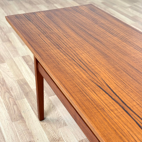 Coffee table in teak, 1950s-60s - Beyo Vintage