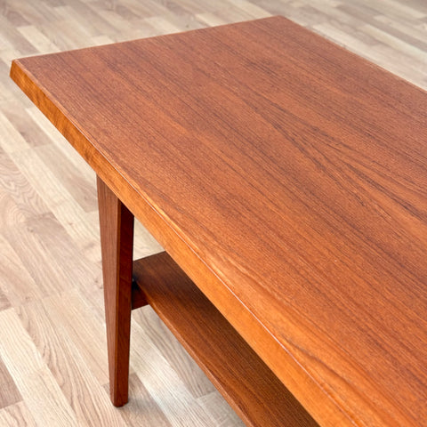 Coffee table in teak, 1950s-60s, Denmark - Beyo Vintage