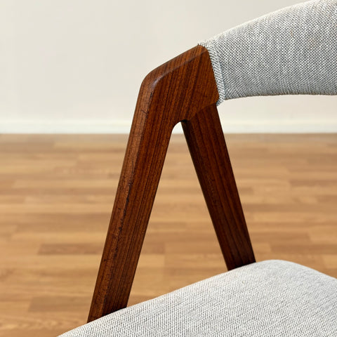Set of 4 dining chairs in walnut, 1950s-60s, Denmark