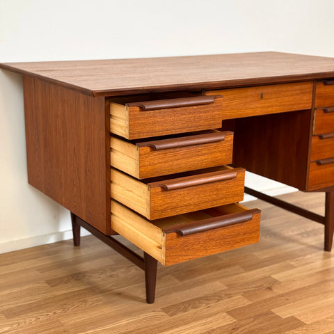 Writing desk in teak, 1950s-60s, Denmark - Beyo Vintage