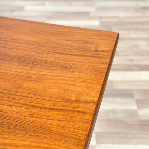 Coffee table in teak, 1950s-60s, Denmark - Beyo Vintage