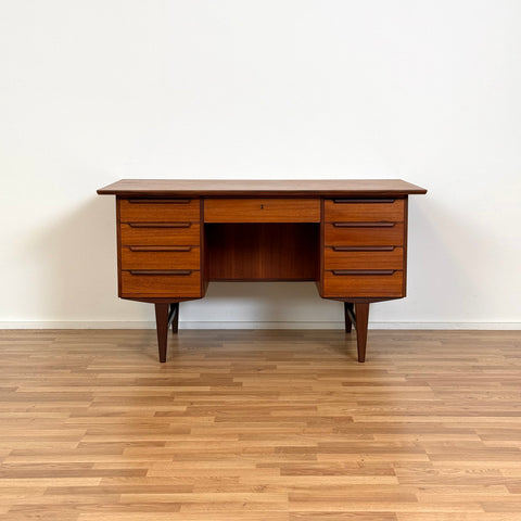 Writing desk in teak, 1950s-60s, Denmark - Beyo Vintage