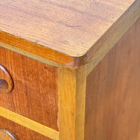 Chest of drawers in teak, Denmark, 1950-60s. - Beyo Vintage