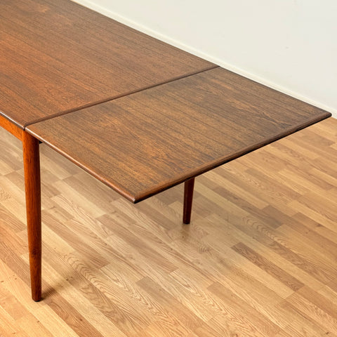 Dining table in teak, 1950s-60s, Denmark