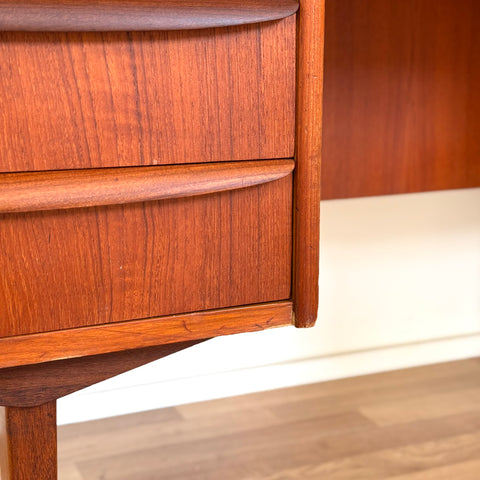Writing desk in teak, 1950s-60s, Denmark - Beyo Vintage