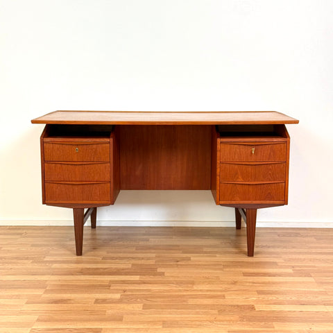 Writing desk in teak, 1950s-60s, Denmark - Beyo Vintage