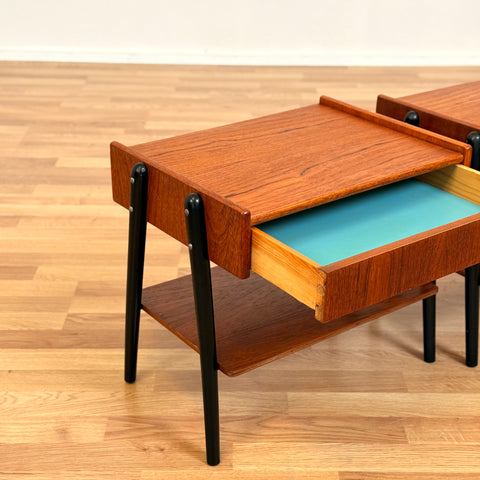 Set of 2 bedside table in teak by AB Carlström & co. möbelfabrik, 1950s-60s, Sweden