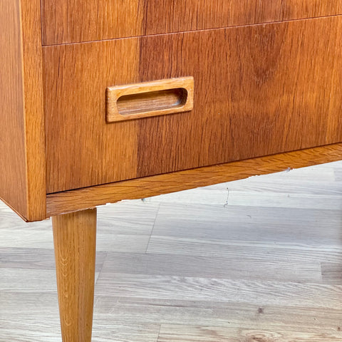 Chest of drawers in teak, Denmark, 1950s-60s. - Beyo Vintage