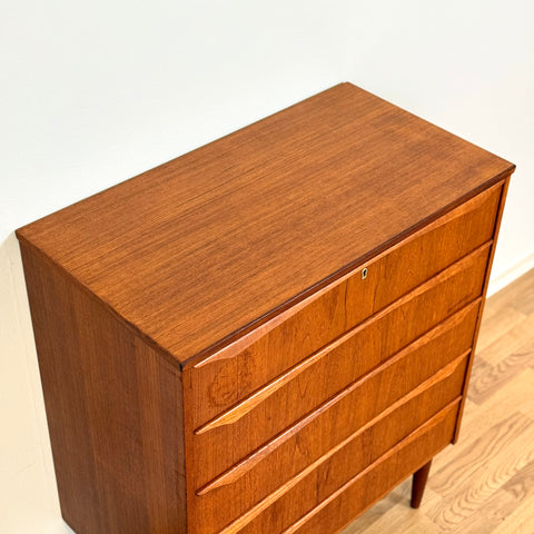 Chest of 5 drawers in teak, 1950s-60s, Denmark - Beyo Vintage