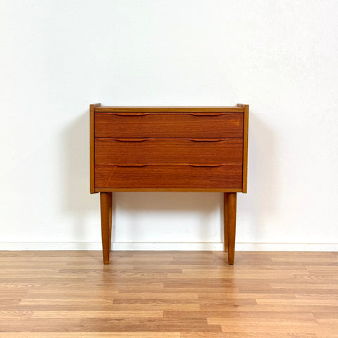 Chest of 3 drawers in teak, 1950s-60s, Denmark - Beyo Vintage