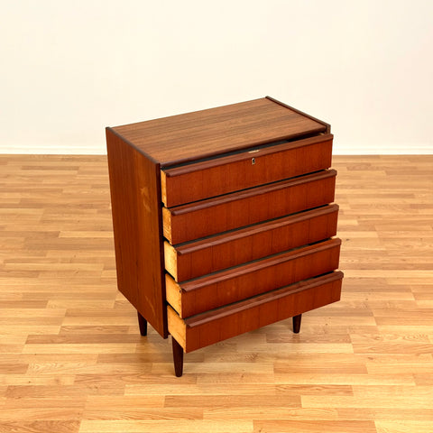Chest of drawers in teak by Hanbjerg Møbelfabrik