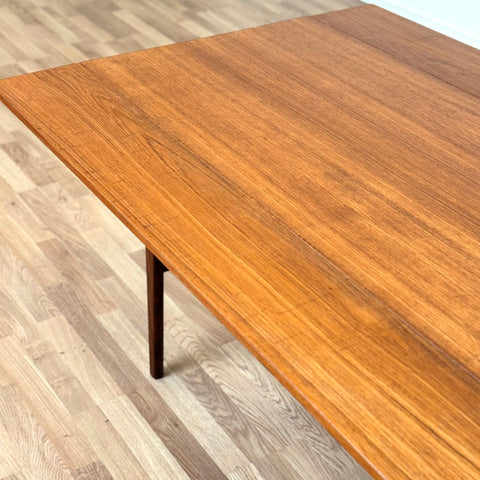 Coffee/Dining table in teak, 1950s-60s, Denmark - Beyo Vintage
