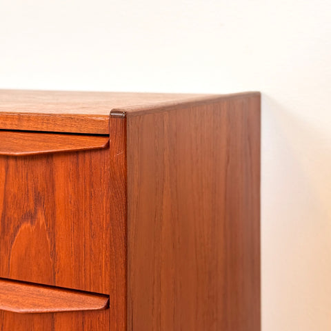 Chest of 4 drawers in teak, 1950s-60s, Denmark - Beyo Vintage