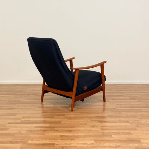 Armchair in solid teak by Stokke Møbelfabrikk, 1950s-60s, Norway - Beyo Vintage