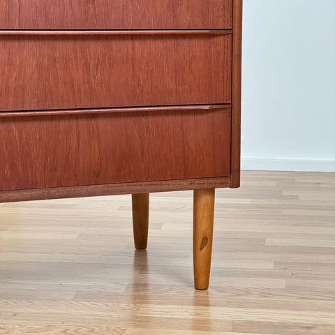 Danish teak chest of drawers, 1970s - Beyo Vintage
