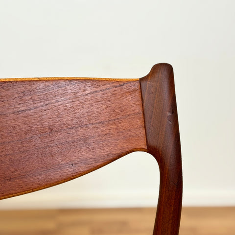 Set om 4 matstolar i teak av Ærthøj Jensen & Mølholm, 1950-60-tal, Danmark