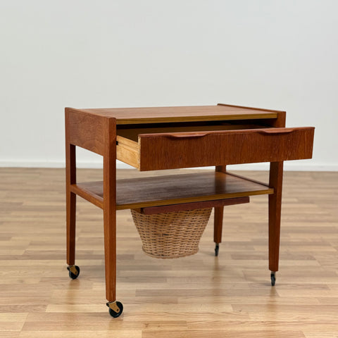 Side table / Sewing table in teak, 1950s-60s, Denmark - Beyo Vintage
