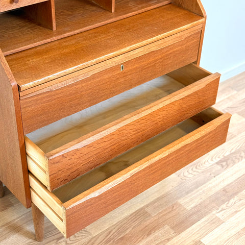 Cabinet in teak, 1960s-70s, Denmark - Beyo Vintage