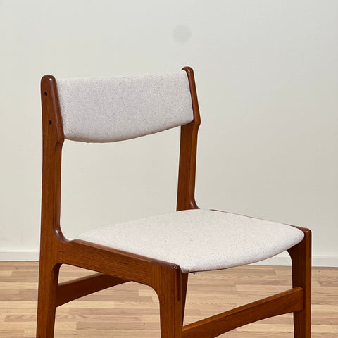 Set of 4 dining chairs, Erik Buch - Beyo Vintage