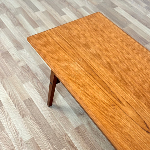 PRICE Coffee table in teak, 1950s-60s, Denmark - Beyo Vintage