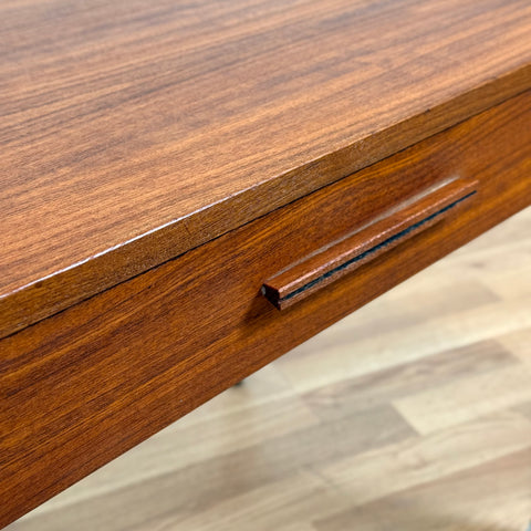 Side table / Sewing table in teak, 1950s-60s, Denmark - Beyo Vintage