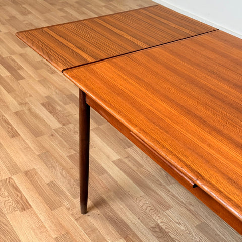 Dining table in teak, 1950s-60s, Denmark - Beyo Vintage