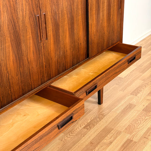 Highboard in Santos rosewood by Vemb møbelfabrik, 1950s-60s, Denmark - Beyo Vintage