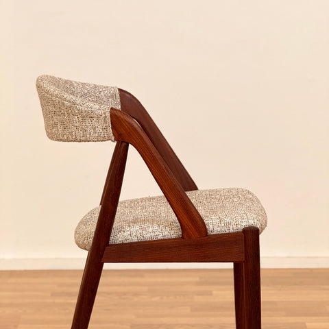 Set of 8 dining chairs in walnut by Kai Kristiansen, 1950s-60s, Denmark - Beyo Vintage