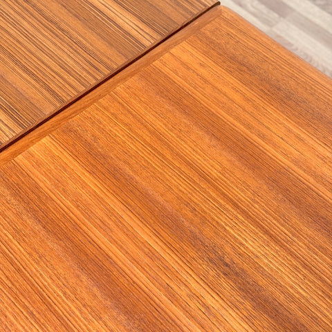 Dining table in teak, 1950s-60s, Denmark - Beyo Vintage