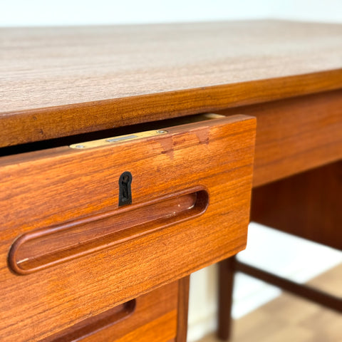 Writing desk in teak, 1950s-60s, Denmark - Beyo Vintage