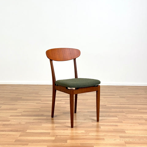 Set of 4 dining chairs in teak by Skive Møbelfabrik, 1950s-60s, Denmark - Beyo Vintage