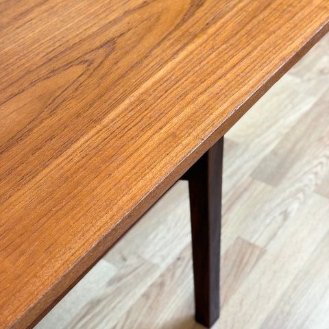 Coffee table in teak, 1950s-60s, Denmark - Beyo Vintage