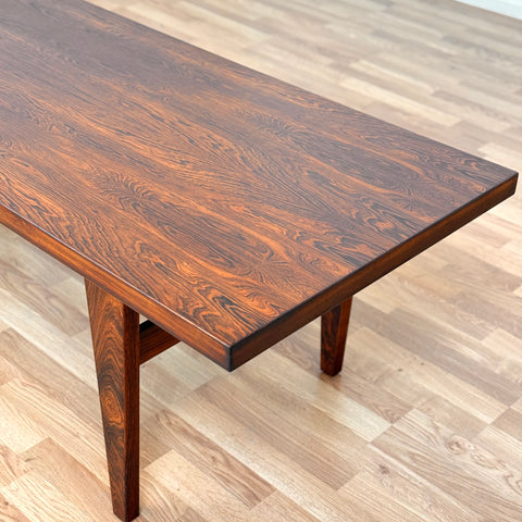 Coffee table in rosewood, 1950s-60s, Denmark - Beyo Vintage
