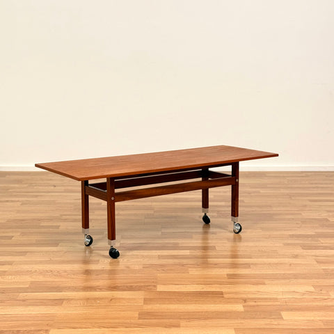 Litet soffbord i teak, 1950-60-tal, Sverige
